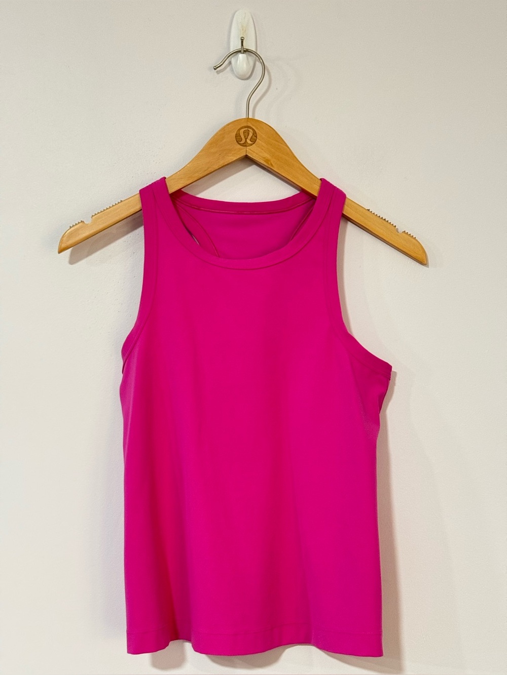 20: Lululemon Align Waist-Length Racerback Tank Sonic Pink Size 4? 14” PTP